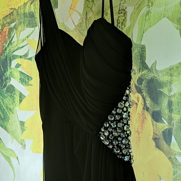 Prom Dress - Picture 2 of 3